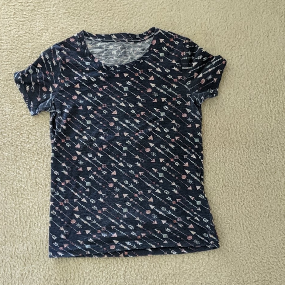 Prince & Fox cute arrow shirt